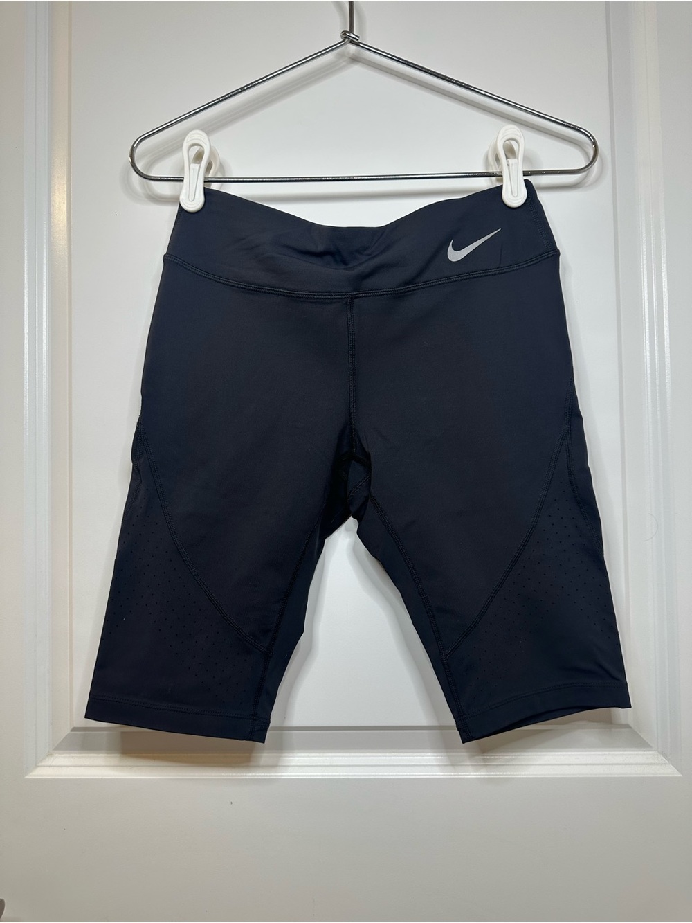 Nike Power Epic Lux Half Cool Tight Shorts Dri-FIT | Black | M